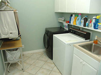 2604 Yorktown Laundry Room