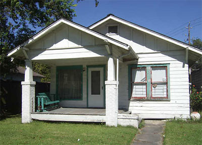 Bungalow at 1017 E. 16th St., North Norhill, Houston