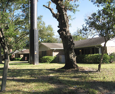 House and Billboard at 4743 Banning Dr., Afton Oaks, Houston