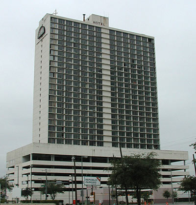 Former Holiday Inn, Days Inn, and Heaven on Earth Inn, St. Joseph Parkway at Travis, Downtown Houston