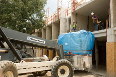 Bathroom Pod Being Delivered, McMurtry and Duncan Colleges, Rice University
