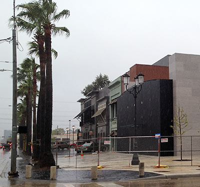 Highland Village Apple Store, closed for remodeling, may get trees