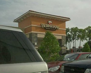 Bennigan's Restaurant, 8401 Westheimer Rd. at Dunvale, Houston