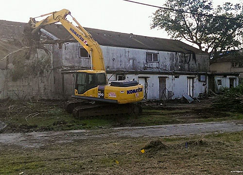 Demolition of Westbury Square, 656 Westbury Sq., Westbury, Houston