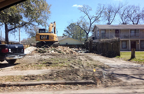 Demolition of Bungalow at 1705 Dunlavy St., Windsor Place, Montrose, Houston