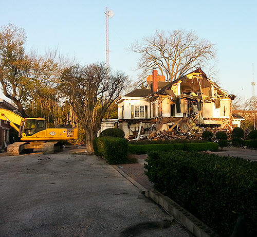 Demolition of Bullock-City Federation Mansion, 411 Lovett St., Avondale, Montrose, Houston