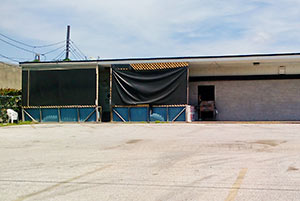 Former Carolyn's Bar at Vacant Strip Center, 4122 Willowbend Blvd. at Craighead Dr., Westwood, Houston