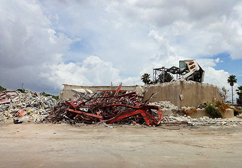 Demolition of Prosperity Bank and Landry's Seafood Restaurant, 8808, 8816, and 8820 Westheimer Rd. at Fondren, Houston