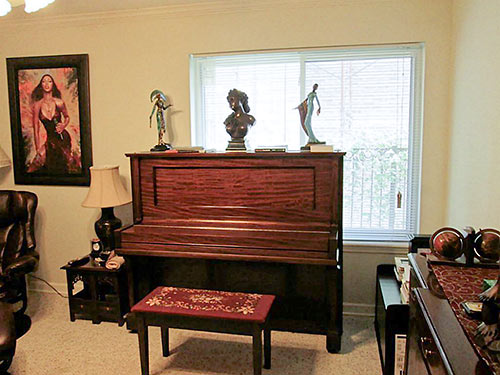 Music Room, 6538 Community Dr., Colonial Terrace, Houston