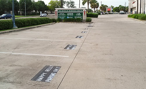 Parking Spaces at Shoppes at Memorial Heights Shopping Center, 920 Studemont St., Memorial Heights, Houston