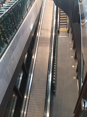 whole-foods-post-oak-escalators