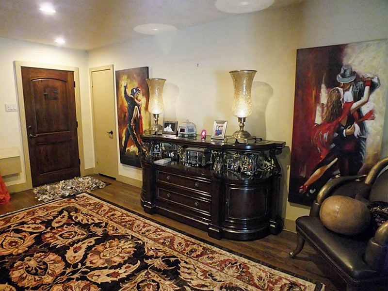 Living Room, 6423 Pineshade Ln., Timbergrove Manor, Houston