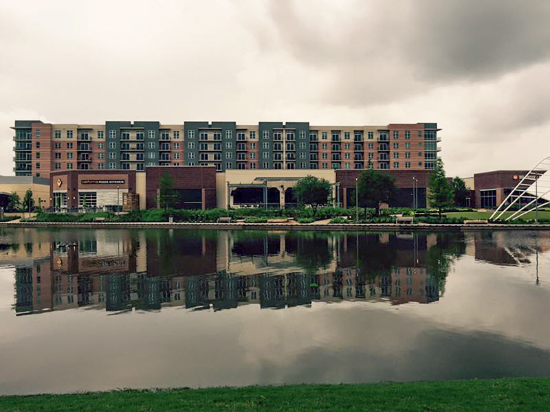 Restaurant Row and One Lakes Edge Apartment Complex, Hughes Landing, The Woodlands