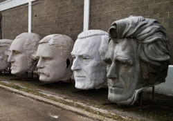 Presidential heads by David Adickes