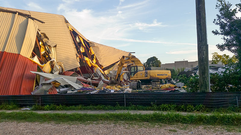 Demolition of Kicks Indoor Soccer, 611 Shepherd Dr., Rice Military, Houston