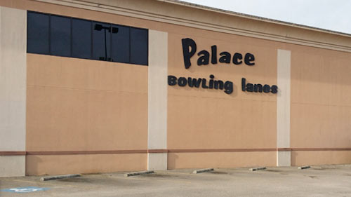 Former Palace Bowling Lanes, 4191 Bellaire Blvd., Cambridge Place, Houston, 77025