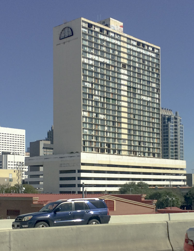 Former Holiday Inn, Days Inn, and Heaven on Earth Plaza Hotel, 801 St. Joseph Pkwy. at Travis St., Downtown Houston
